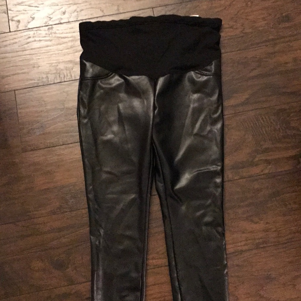 Faux leather maternity leggings